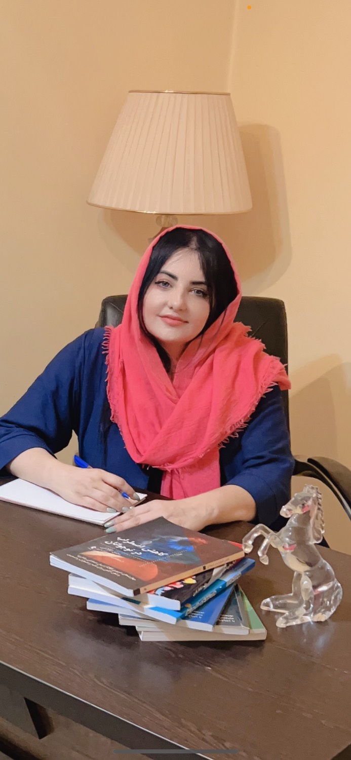 دکتر شادناز نادری